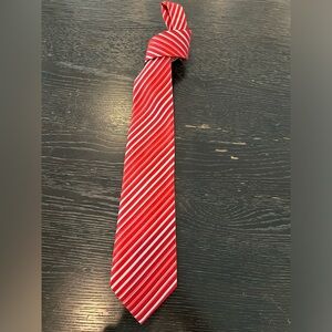 Hugo Boss 100% silk red and white striped tie in excellent condition.
